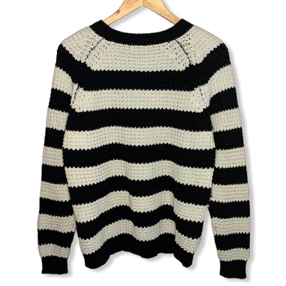Knitted Striped Crewneck Pullover Warm Sweater - Picture 2 of 2